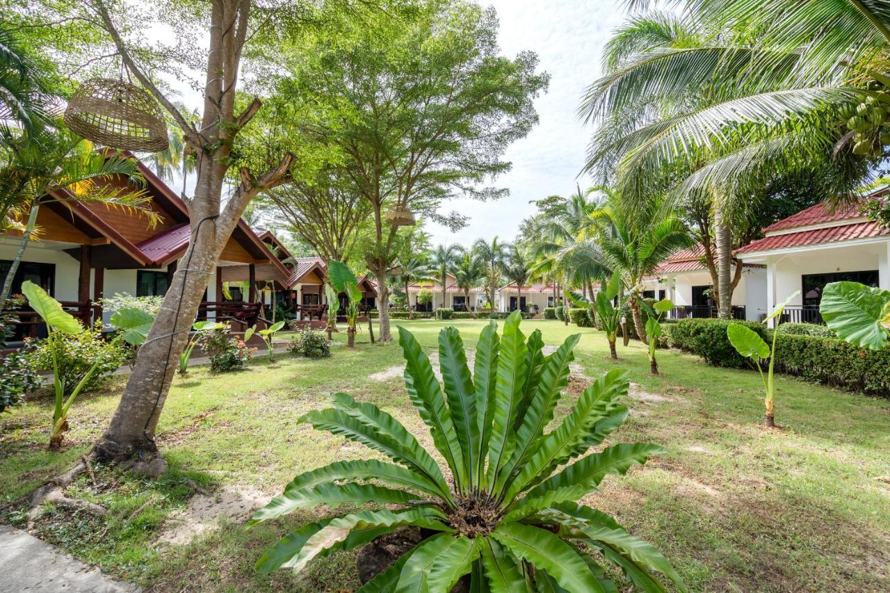 El Matcha Lanta Resort Koh Lanta Exterior photo